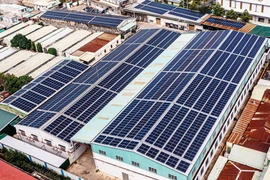 Thành phố Hồ Chí Minh đề xuất cơ chế đặc thù cho 5.000MW điện mặt trời áp mái. (Ảnh: Hồng Đạt/TTXVN)