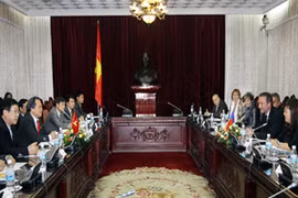 Quang cảnh hội đàm. (Ảnh: Nguyễn Dân/TTXVN)