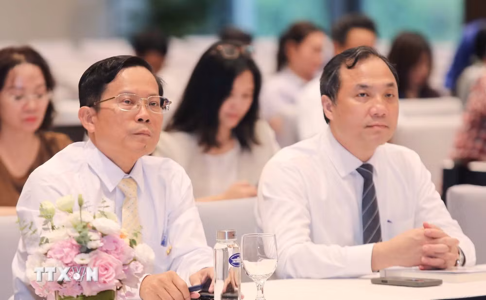 ttxvn-be-mac-dien-dan-bao-chi-toan-quoc-nam-2025-2.jpg