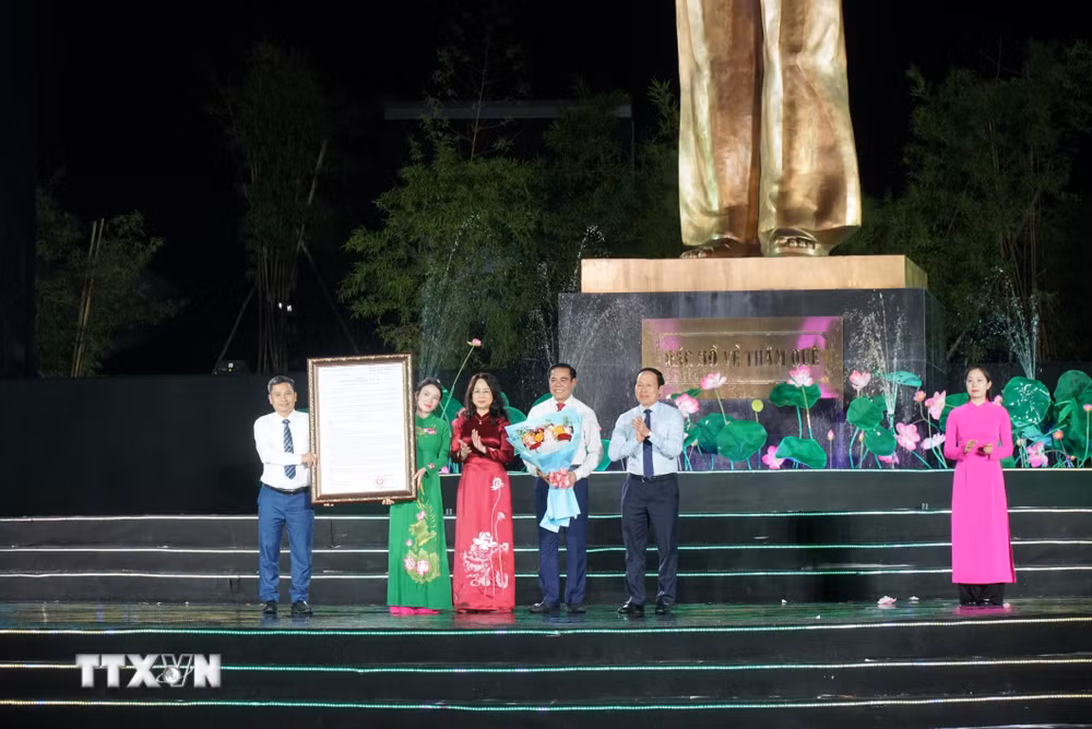 ttxvn-khai-mac-le-hoi-lang-sen-nam-2026-5.jpg