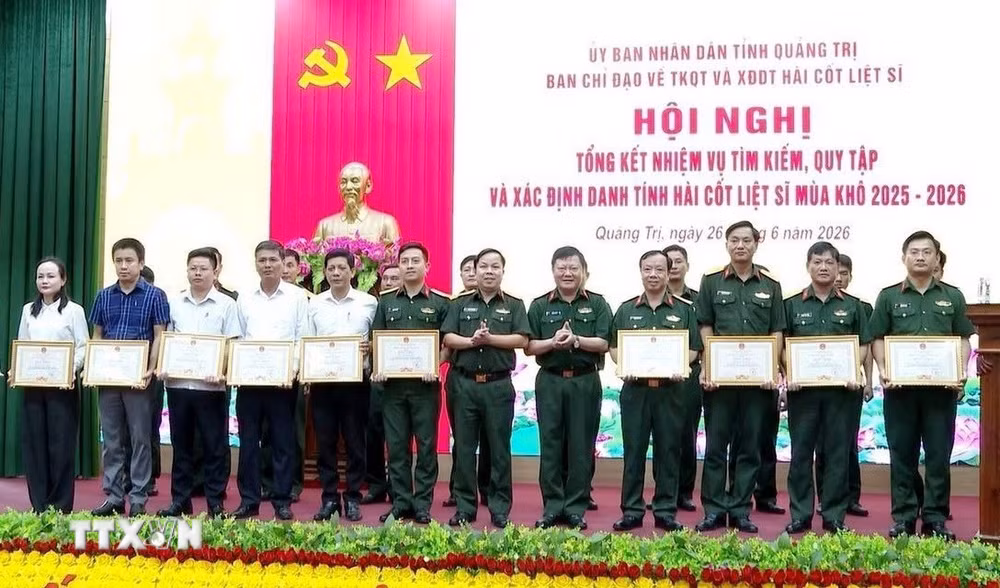 ttxvn-quang-tri-day-manh-tim-kiem-xac-dinh-danh-tinh-hai-cot-liet-si3.jpg