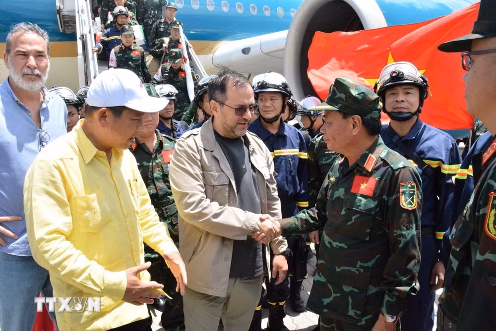 Đoàn Việt Nam đến Venezuela, sẵn sàng tham gia khắc phục hậu quả động đất