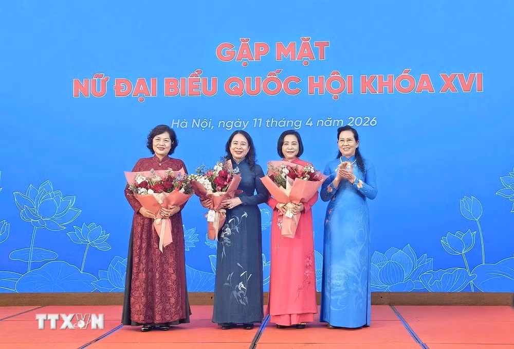 ttxvn-gap-mat-nu-dai-bieu-quoc-hoi-khoa-xvi-3.jpg