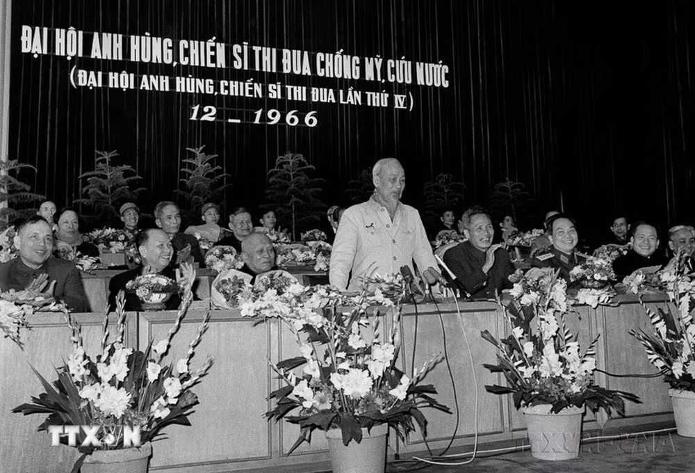 ttxvn-thi-dua-yeu-nuoc-chu-tich-ho-chi-minh.jpg