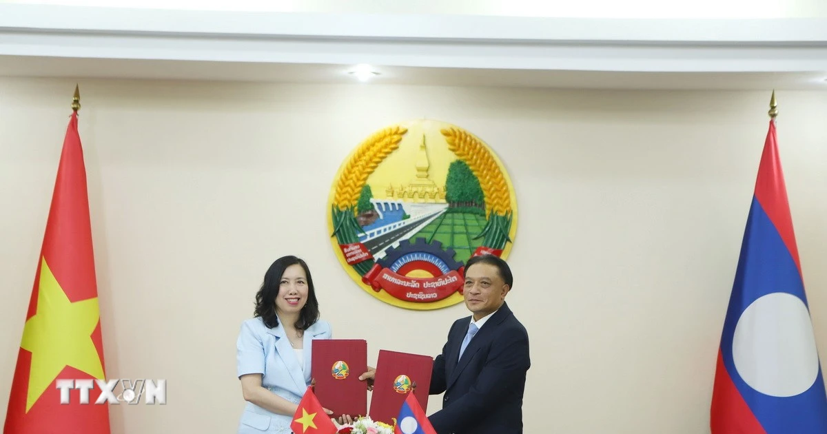 Việt Nam-Lào đẩy mạnh hợp tác, phát huy nguồn lực cộng đồng ở nước ngoài