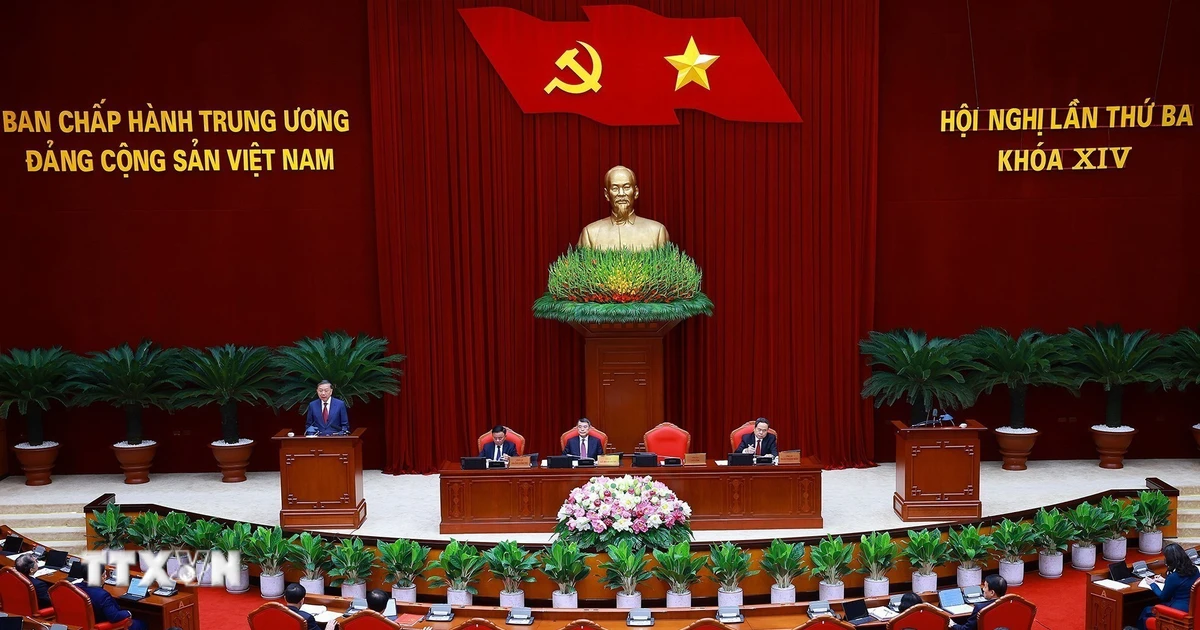 Thông cáo báo chí về ngày làm việc thứ hai Hội nghị Trung ương 3 khóa XIV