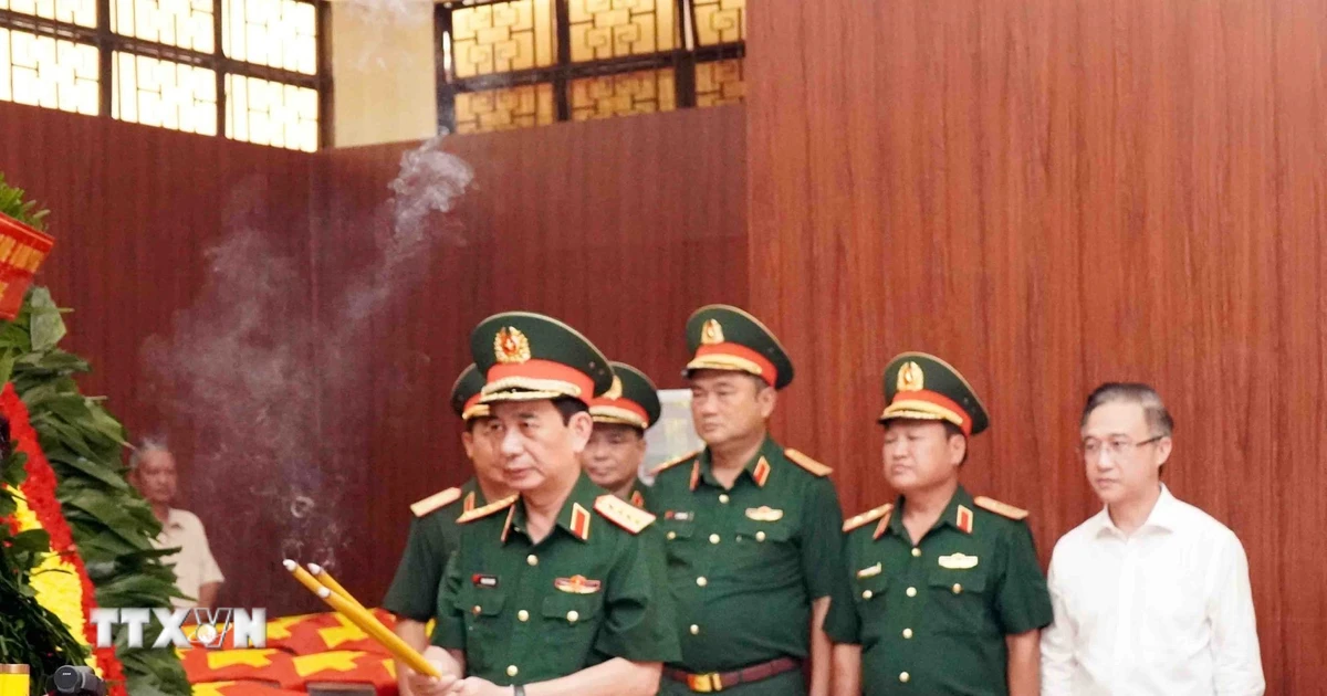 Đại tướng Phan Văn Giang kiểm tra công tác tìm kiếm hài cốt liệt sỹ
