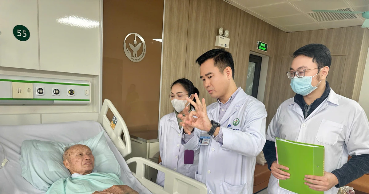 Điều trị thành công tổn thương đầu gối tồn tại hơn nửa thế kỷ của 1 thương binh