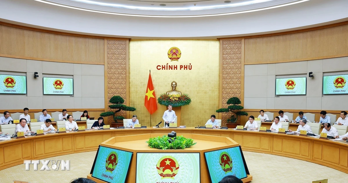 Nghị quyết họp Chính phủ thường kỳ tháng 6 và Hội nghị Chính phủ với địa phương