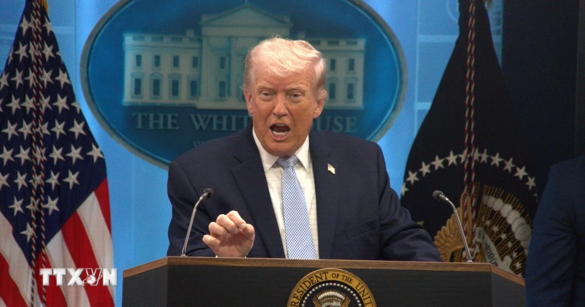Thị trường dầu mỏ và tài chính biến động mạnh sau tuyên bố của Tổng thống Trump
