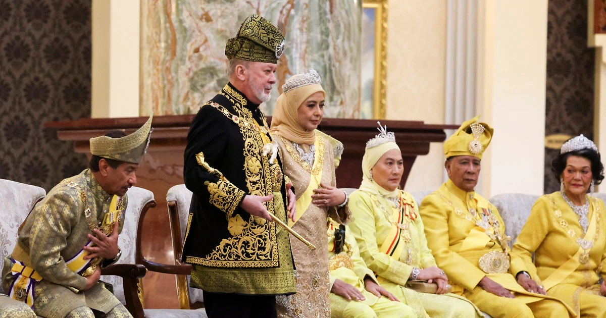 Quốc vương thứ 17 của Malaysia Sultan Ibrahim chính thức nhậm chức ...