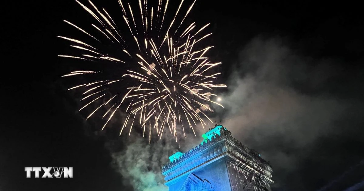 Lào đạt nhiều thành công nổi bật trên tất cả mọi lĩnh vực trong 5 năm qua