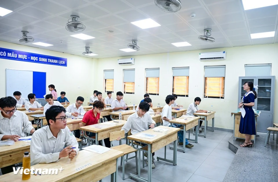 Thi tốt nghiệp THPT 2025: 20 thí sinh bị xử lý kỷ luật trong ngày đầu tiên