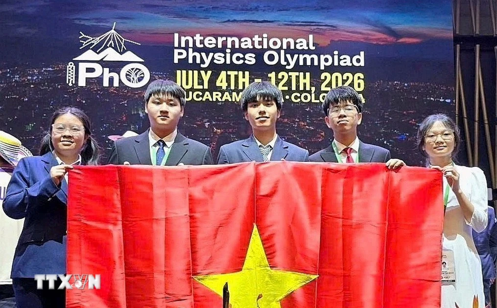 Lần đầu Việt Nam có 2 học sinh đạt điểm tuyệt đối tại Olympic Vật lý quốc tế