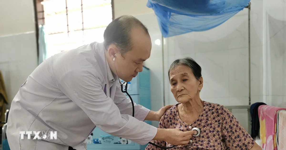 Thành phố Hồ Chí Minh đề xuất hỗ trợ 100% bảo hiểm y tế cho người từ 60 tuổi