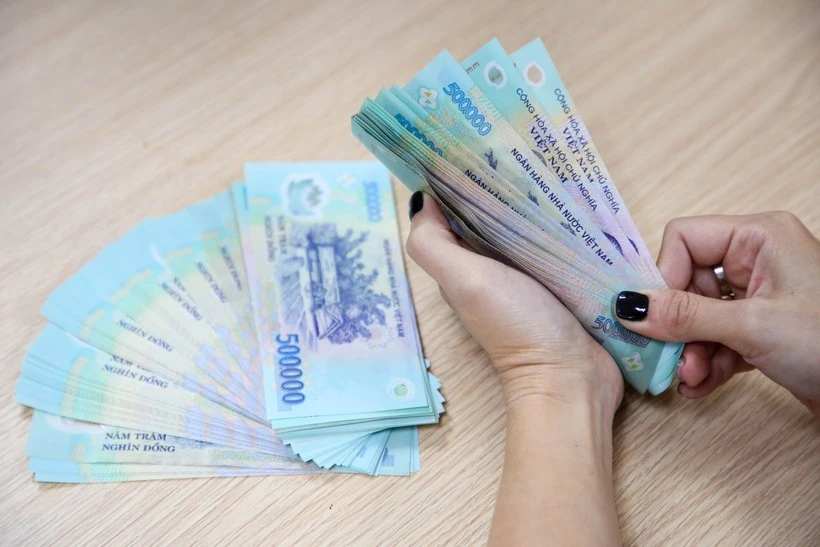 Bộ Nội vụ sẽ đề xuất chính sách cải cách tiền lương mới thay thế Nghị