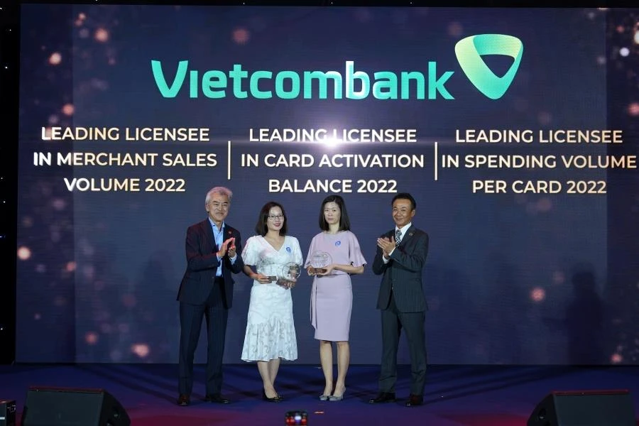 Vietcombank nhận 3 giải thưởng uy tín từ Tổ chức thẻ quốc tế JCB ...