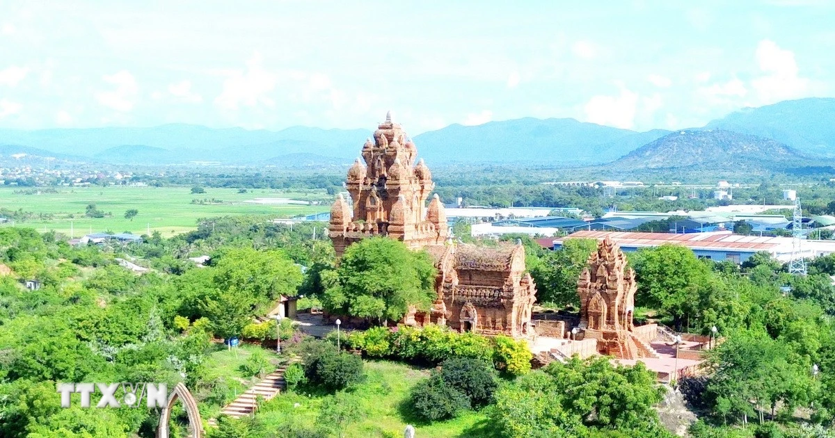 Khánh Hòa: Hiện thực hóa mục tiêu trở thành trung tâm văn hóa-du lịch - Vietnam+ (VietnamPlus)