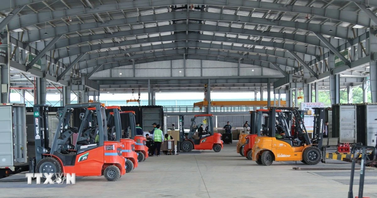 Lạng Sơn tìm lời giải cho bài toán nhân lực logistics tại cửa khẩu
