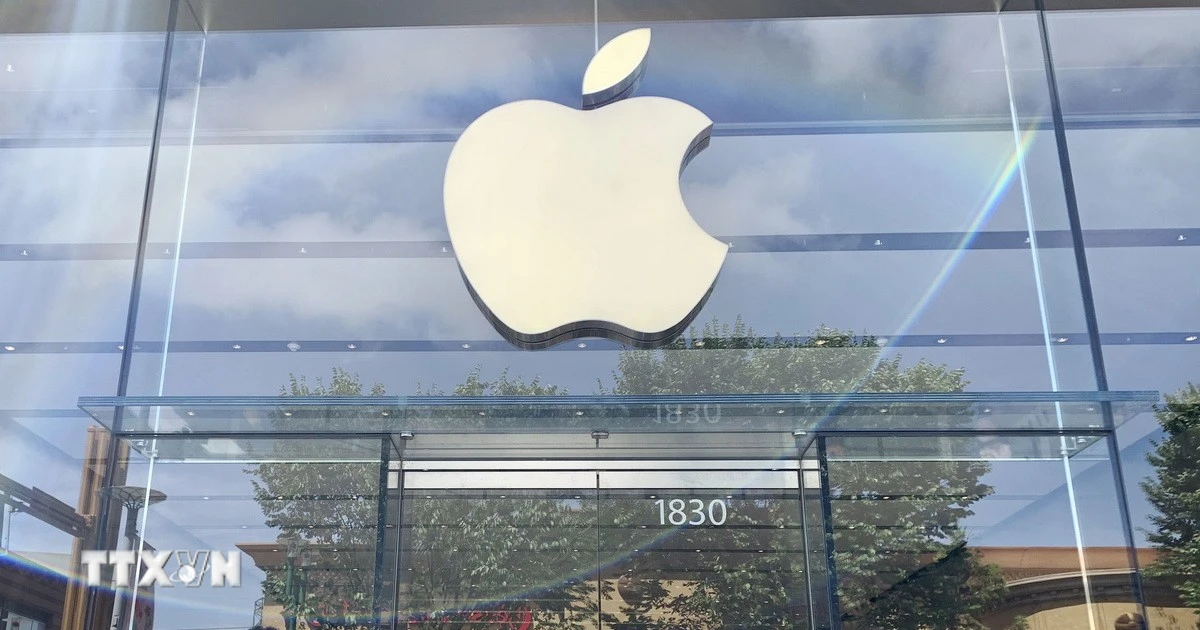Thoát "bão" thuế quan, liệu Apple có vượt được "sóng" AI?
