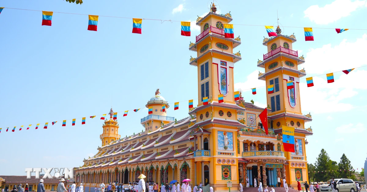 Khám phá Tòa Thánh Cao Đài Tây Ninh: Kiến trúc độc đáo và ý nghĩa tâm linh  sâu sắc