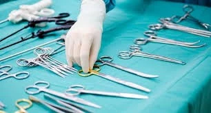 Phẫu thuật thành công khối u sắc tố bẩm sinh khổng lồ cho bé gái 8 tuổi