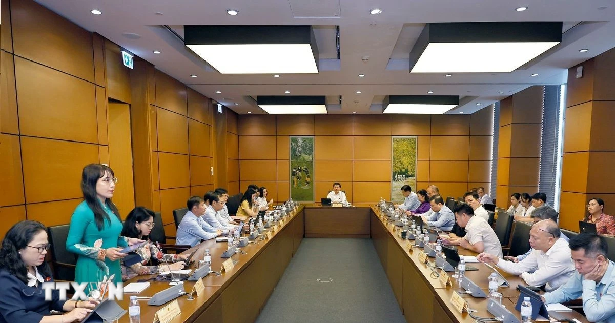 Đại biểu Quốc hội bàn về việc thành lập thành phố Quảng Ninh, thành phố Bắc Ninh