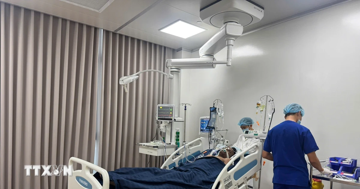 Huy động tối đa nguồn lực cứu chữa nạn nhân vụ lật canô tại Phú Quốc