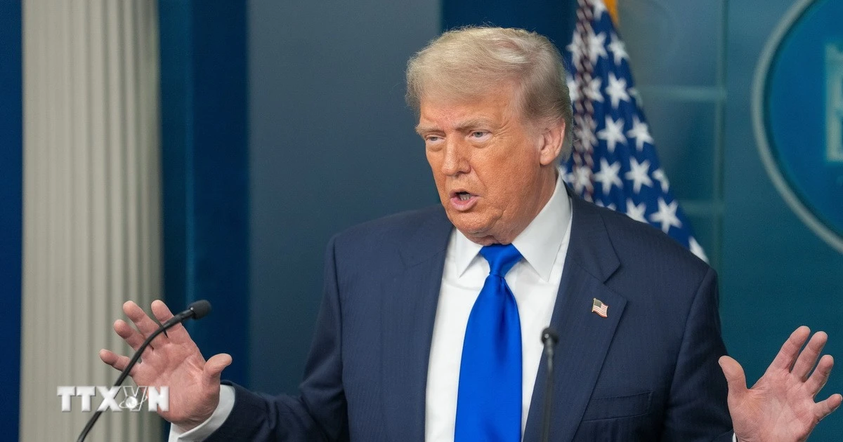 Tổng thống Mỹ Donald Trump phát biểu tại một cuộc họp báo ở Nhà Trắng. (Ảnh: THX/TTXVN)