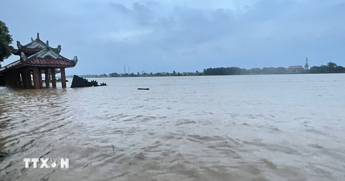 Quảng Trị triển khai tìm kiếm một người dân bị mất tích nghi lũ cuốn trôi