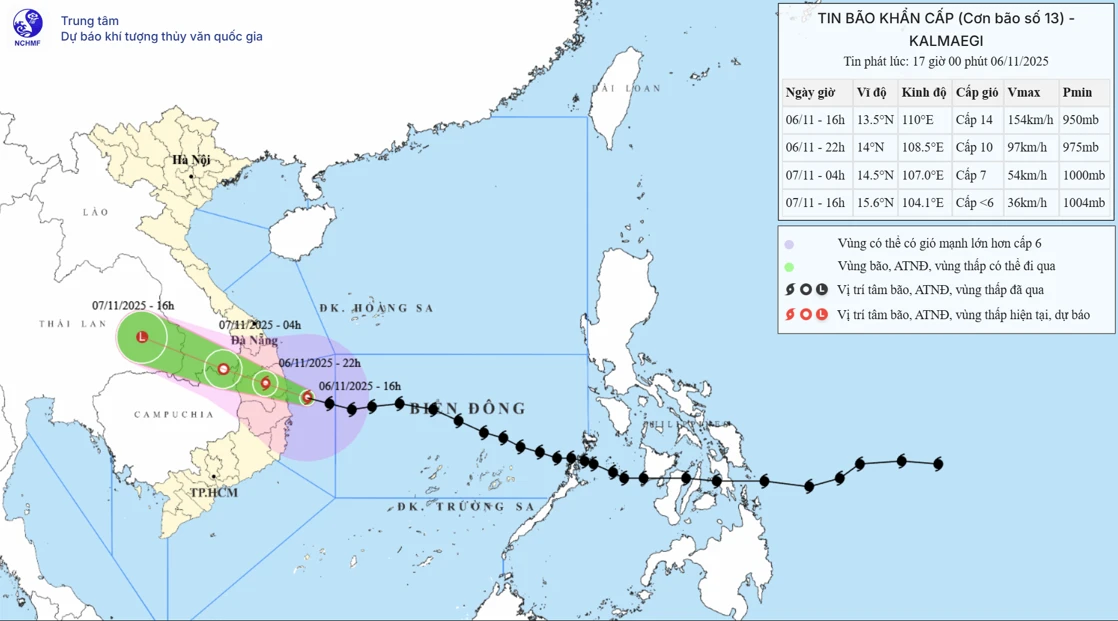 Đêm 6/11, bão số 13 đi vào đất liền từ Quảng Ngãi đến Đắk Lắk và suy yếu dần