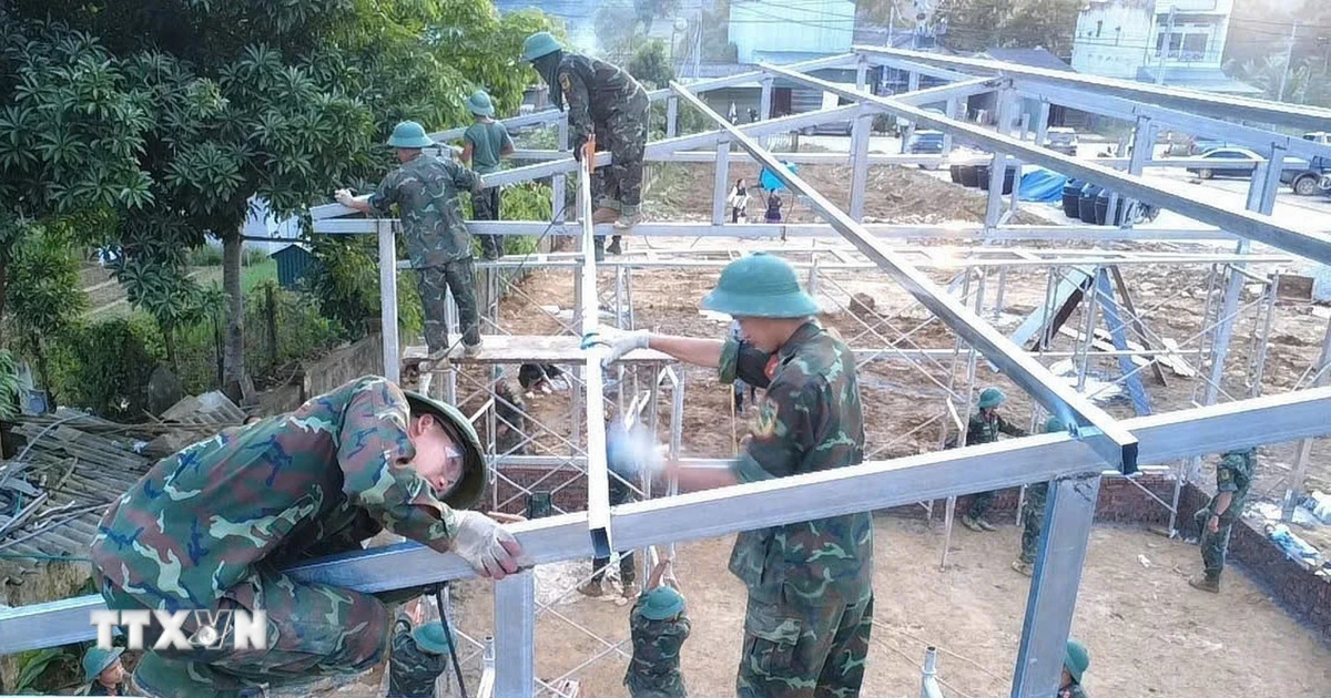 Phấn đấu hoàn thành xây nhà cho người dân vùng lũ Mường Than trước ngày 30/8