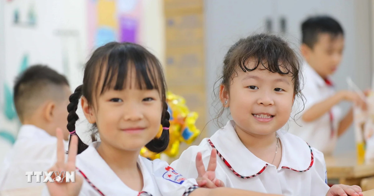 Nghị quyết về miễn, hỗ trợ học phí cho trẻ mầm non, học sinh phổ thông