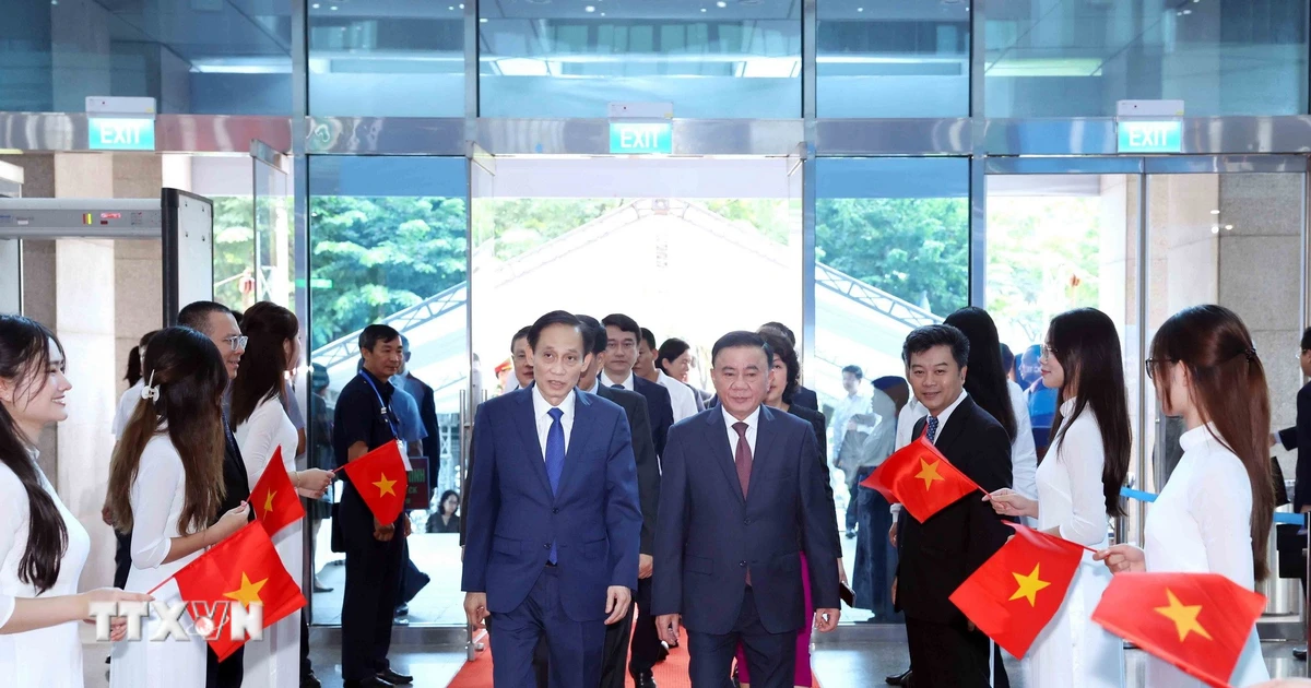Thường trực Ban Bí thư Trần Cẩm Tú dự Phiên họp toàn thể về Đối ngoại Đảng và Đối ngoại nhân dân