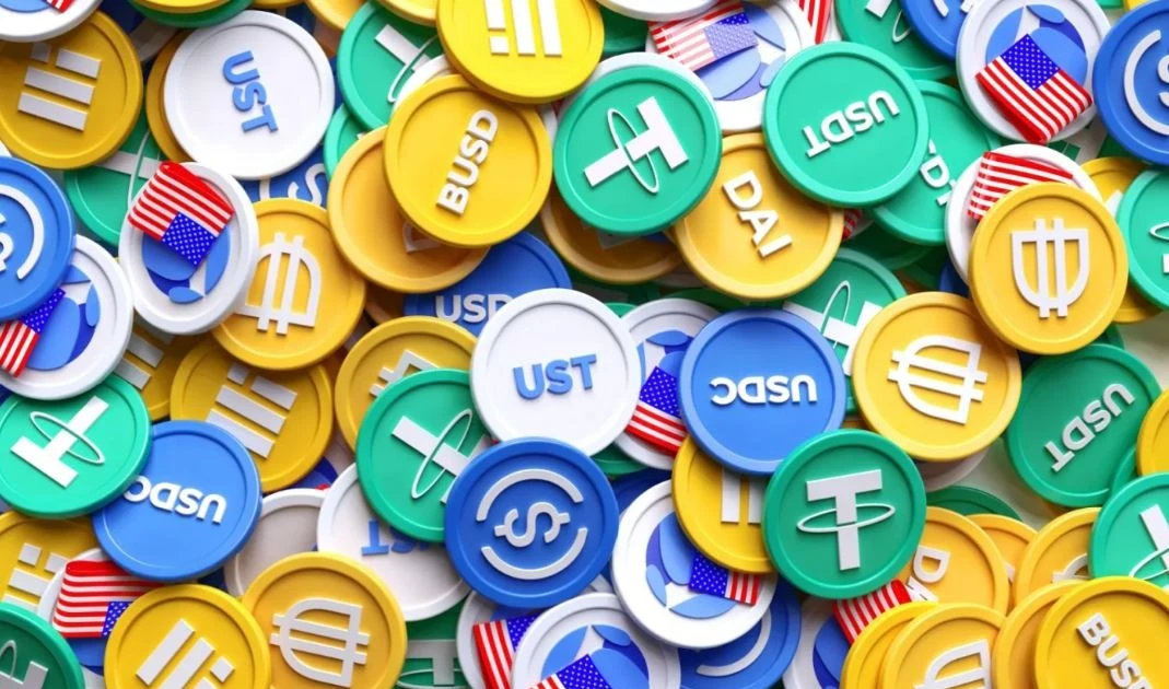 Các gã khổng lồ công nghệ Trung Quốc tạm dừng kế hoạch stablecoin