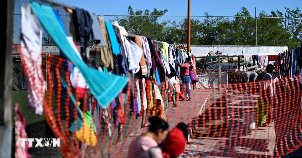 Người di cư tại khu tạm trú ở Reynosa, Tamaulipas, Mexico. (Ảnh: THX/TTXVN)