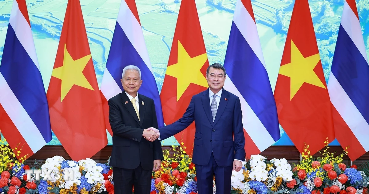 Thủ tướng hội kiến Chủ tịch Quốc hội kiêm Chủ tịch Hạ viện Thái Lan