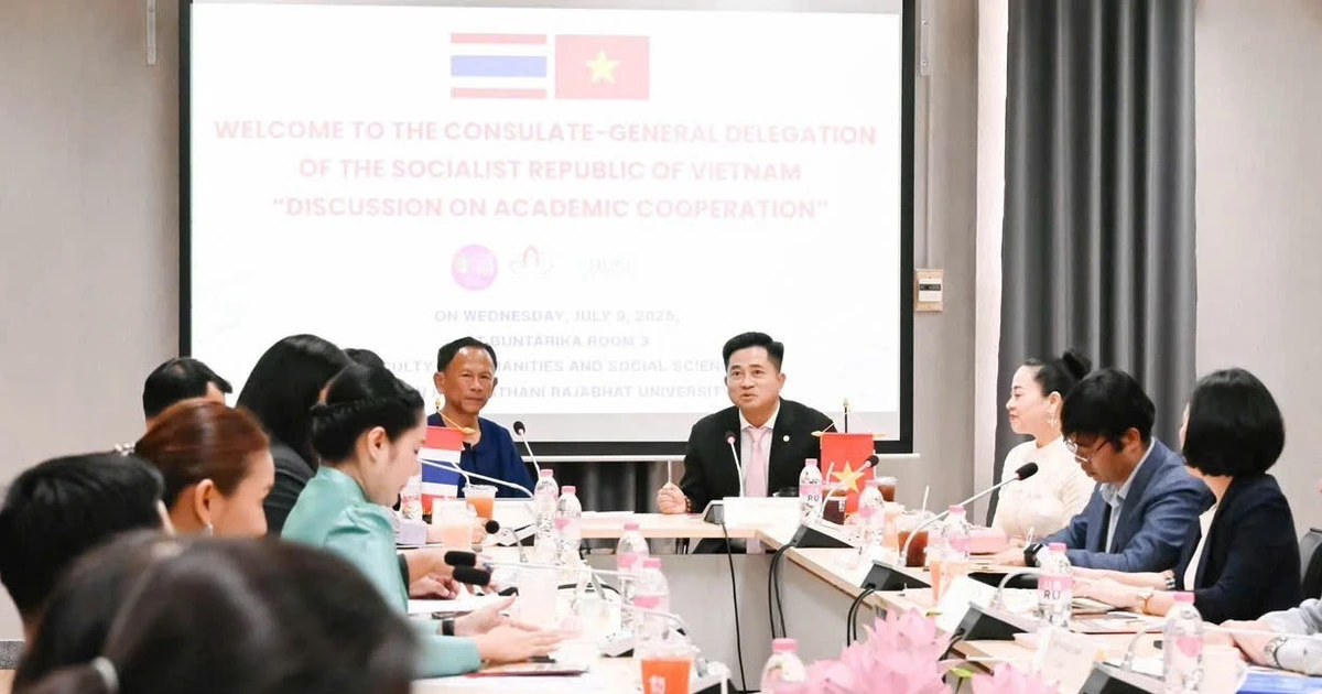Đại học Hoàng gia Ubon Ratchathani tặng 160 suất học bổng cho sinh viên Việt Nam