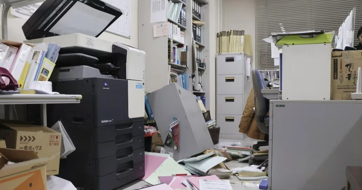 Xuất hiện sóng thần cao 40cm ở Nhật Bản, gấp rút sơ tán công dân