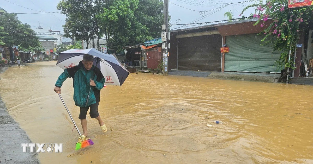 Lào Cai: Mưa lớn gây sạt lở, ngập úng cục bộ tại nhiều tuyến đường