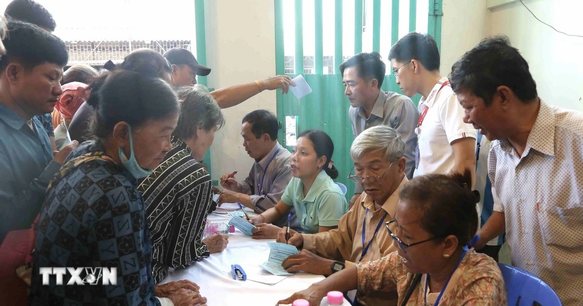 Sức Khỏe Cộng Đồng: Hơn 600 Người Dân Campuchia và Đồng Bào Gốc Việt Nhận Được Sự Chăm Sóc Y Tế Miễn Phí
