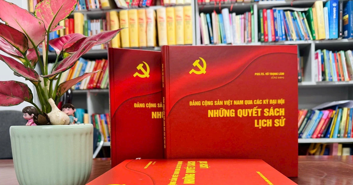 Ra mắt sách 'Đảng Cộng sản Việt Nam qua các kỳ Đại hội-Những quyết sách lịch sử'