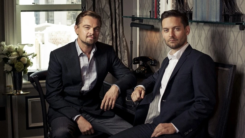 Leonardo DiCaprio và Tobey Maguire: 30 năm mối thâm tình bền chặt |  Vietnam+ (VietnamPlus)