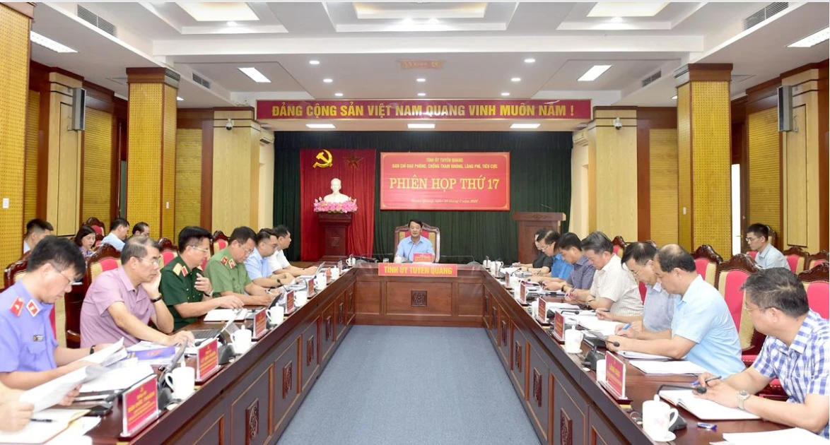 Tuyên Quang siết chặt kiểm soát kỷ cương, phòng ngừa vi phạm, xử lý vụ việc tồn đọng