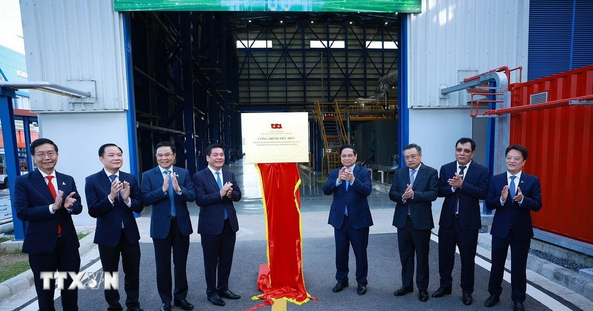 Thủ tướng dự Lễ khánh thành Nhà máy Điện khí LNG Nhơn Trạch 3 và 4