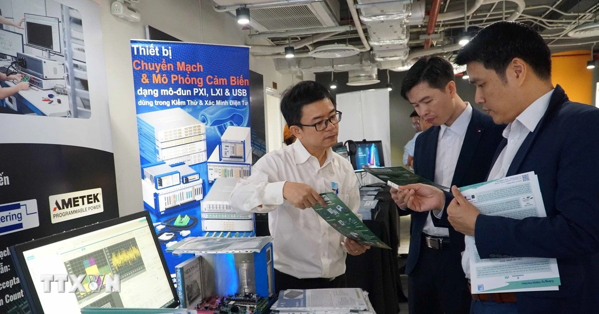 Việt Nam đẩy mạnh phát triển ngành công nghiệp bán dẫn vượt trội