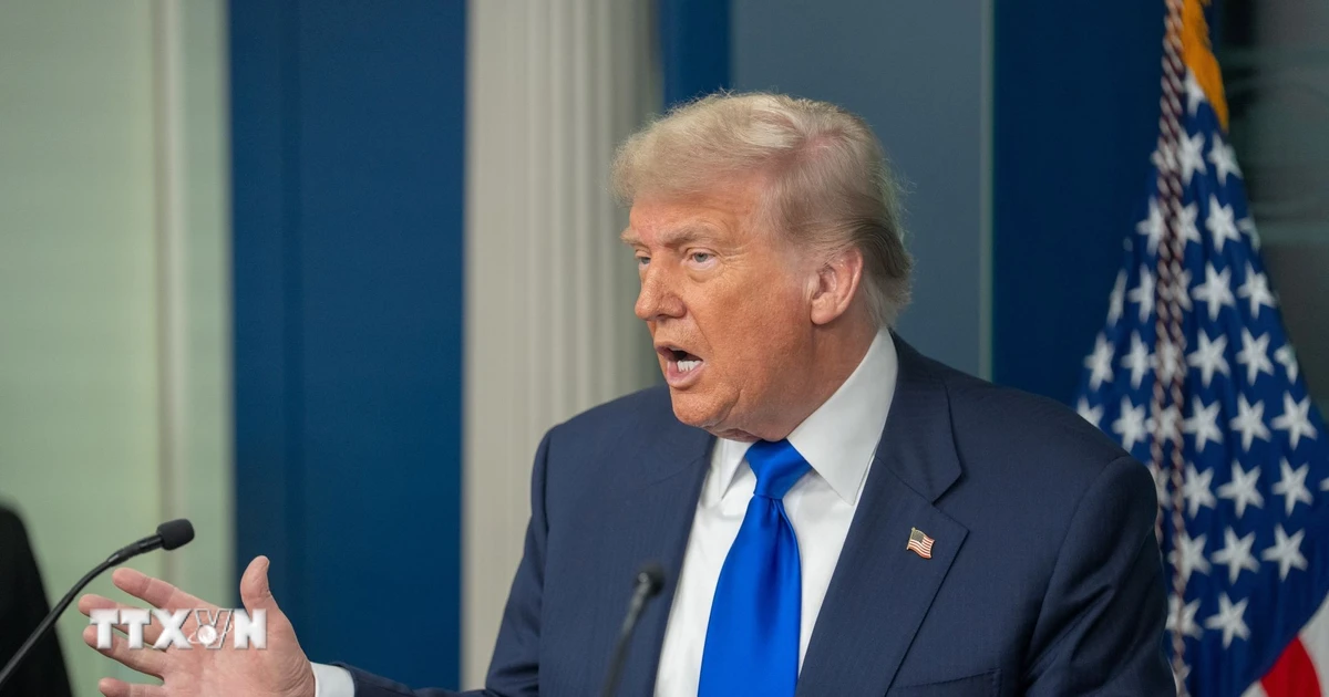 Tổng thống Mỹ Donald Trump triệu tập họp Nội các về tình hình Iran và Trung Đông
