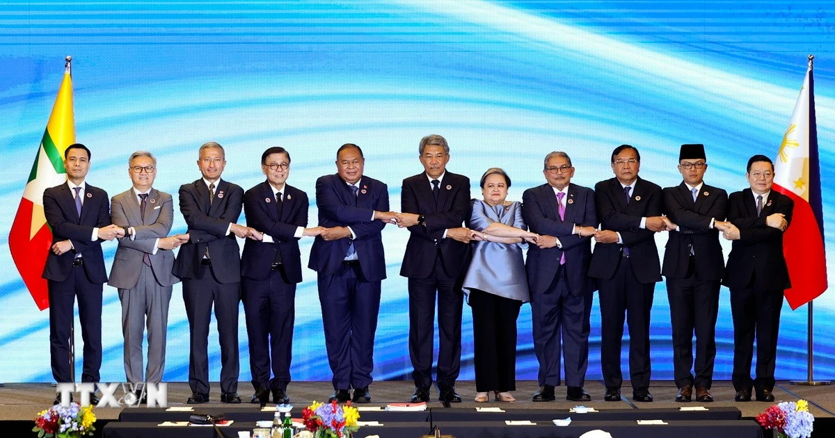 Nhìn lại thế giới năm 2025: Thách thức an ninh châu Á và "phép thử" ngoại giao