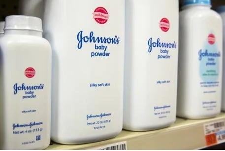 Anh: Hàng nghìn người kiện Johnson & Johnson vì phấn rôm gây ung thư