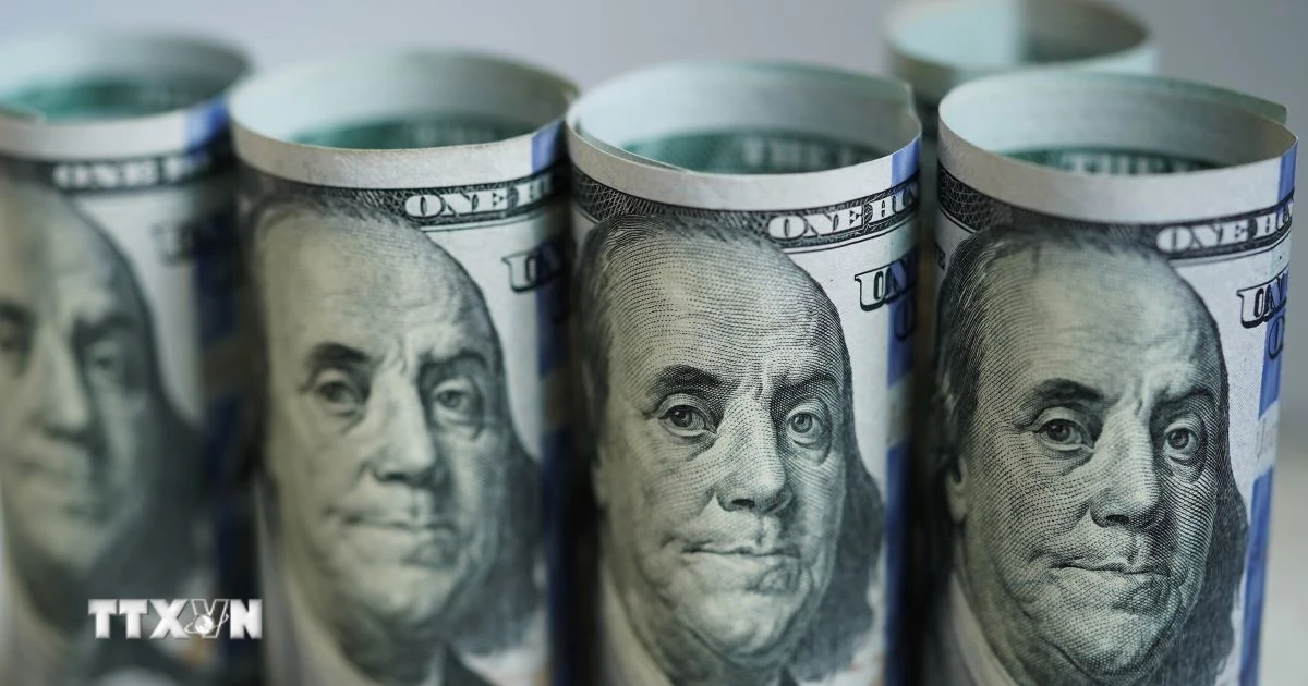 Đồng USD lập đỉnh 40 năm so với đồng yen khi giá dầu tăng mạnh